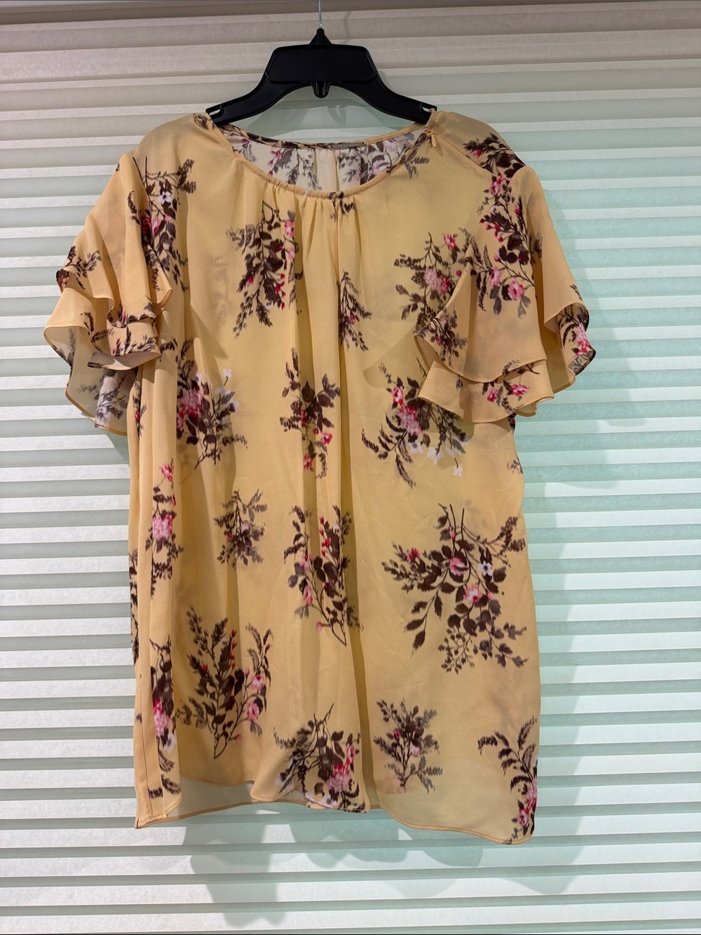 Elie Tahari Yellow Floral Ruffle-Sleeve Blouse